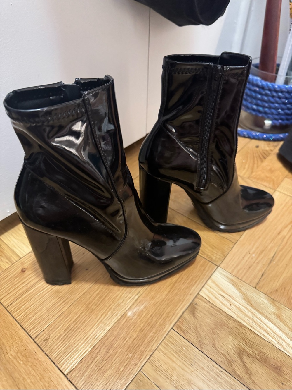 Aldo Black Glossy Block Heel Ankle Boots